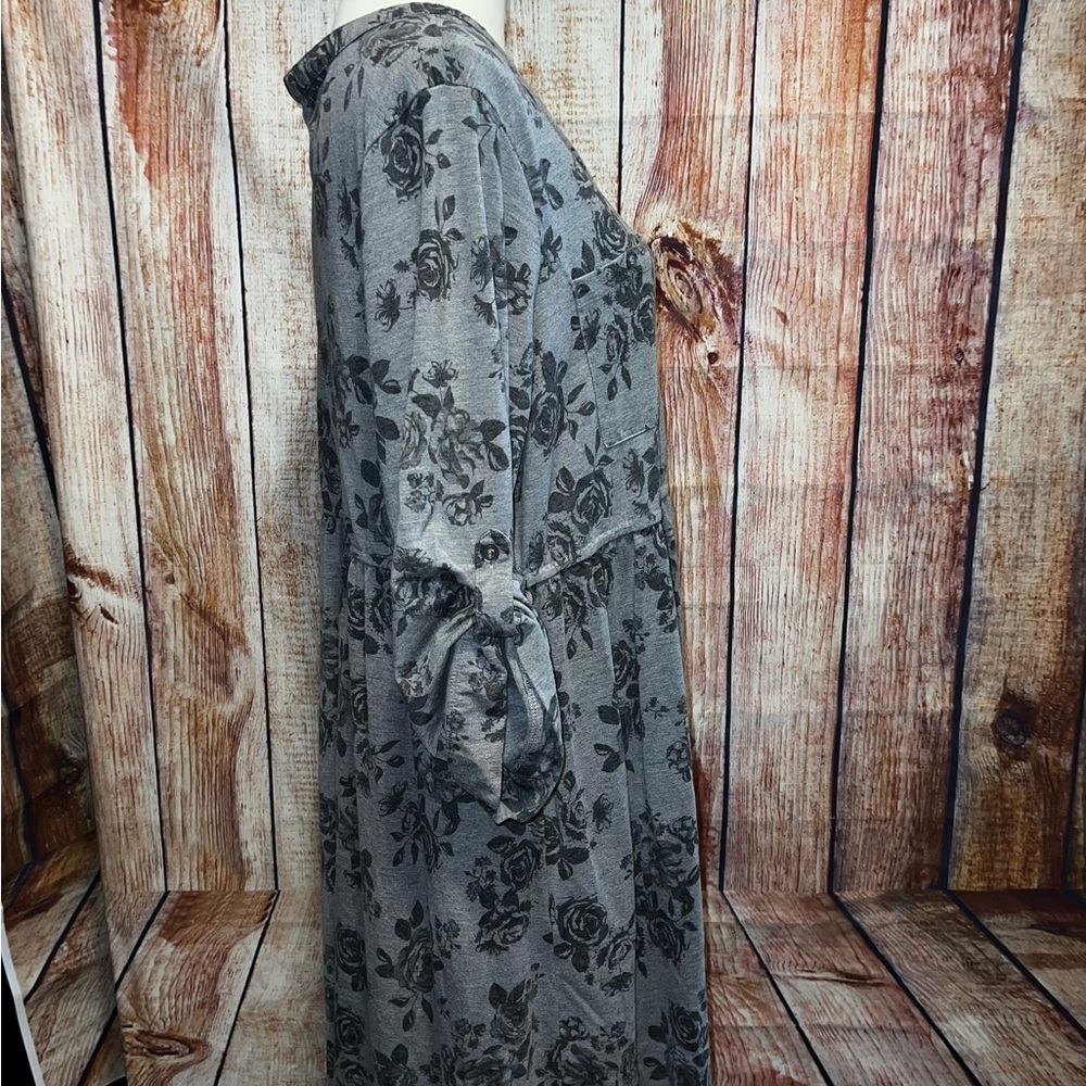 Torrid floral dress size 2 (2X) - Picture 6 of 8